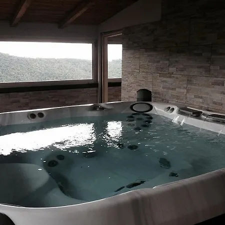 Sleeps 4 Pool